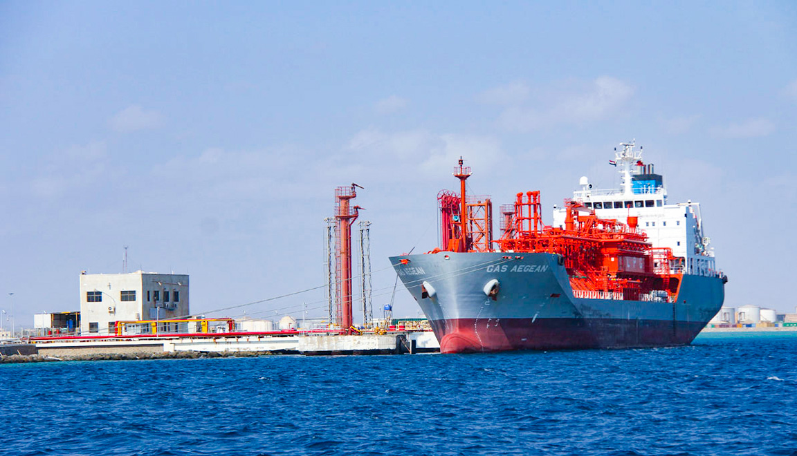 蘇丹達(dá)瑪港區(qū)油碼頭工程